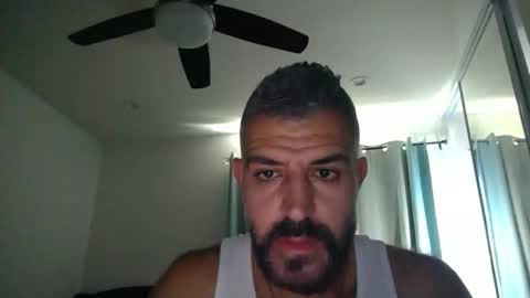 Snapshot of h0nest84 chatting on October 18, 4:34 pm h0nest84 online show from October 18, 4:34 pm