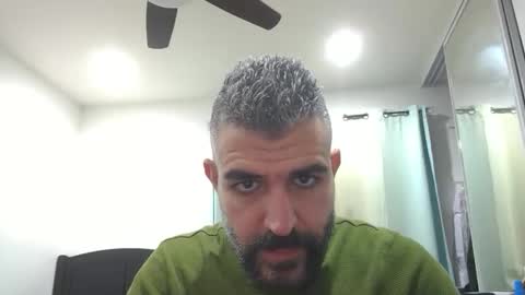 Snapshot of h0nest84 chatting on January 19, 5:48 am h0nest84 online show from January 19, 5:48 am