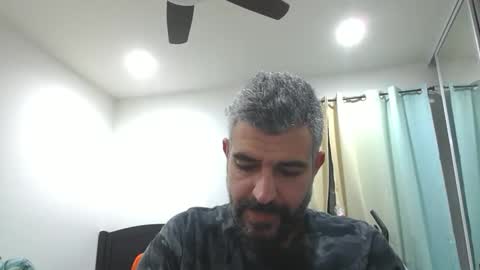 Snapshot of h0nest84 chatting on January 9, 3:58 am h0nest84 online show from January 9, 3:58 am