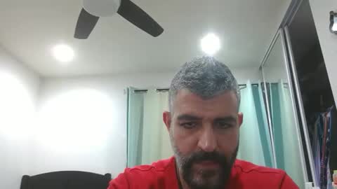 Snapshot of h0nest84 chatting on February 17, 3:25 am h0nest84 online show from February 17, 3:25 am
