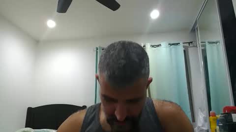 Snapshot of h0nest84 chatting on September 20, 5:40 am h0nest84 online show from September 20, 5:40 am