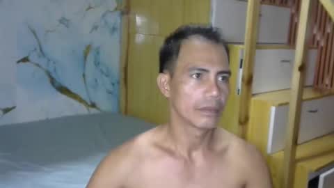 Rue online show from April 4, 1:24 am