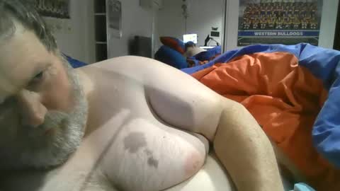 Snapshot of h20976 chatting on December 25, 12:47 pm h20976 online show from December 25, 12:47 pm