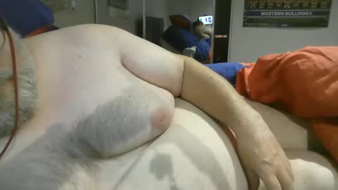 Snapshot of h20976 chatting on December 3, 10:59 am h20976 online show from December 3, 10:59 am