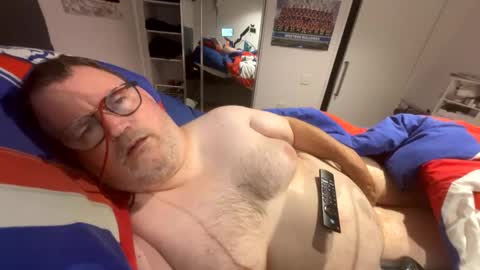 Snapshot of h20976 chatting on January 12, 1:05 pm h20976 online show from January 12, 1:05 pm