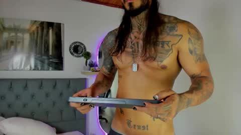 hache222 online show from February 19, 5:04 am