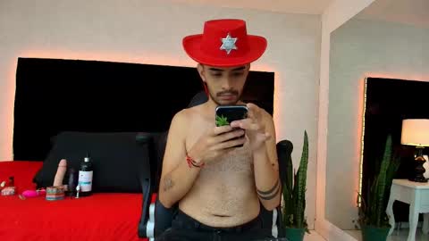 Snapshot of hairy_diamond chatting on September 13, 6:31 pm H A I R Y D I A M O N D online show from September 13, 6:31 pm
