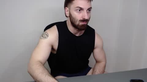 hairy_superman online show from April 5, 3:47 am