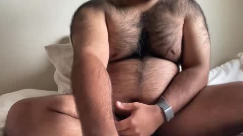 hairyaussie00 online show from February 17, 11:31 pm