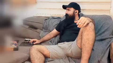 Hairy Beard Smoker online show from May 5, 3:52 am