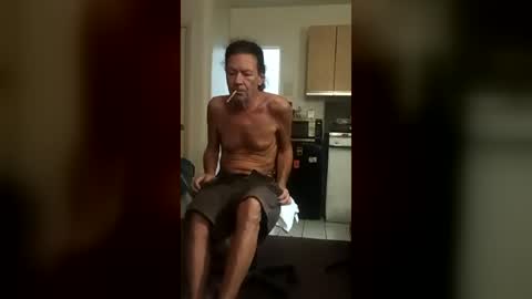 hairybusheatmycreams online show from June 28, 3:56 am
