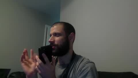 Snapshot of hairydadbod6 chatting on December 20, 1:14 am hairydadbod6 online show from December 20, 1:14 am