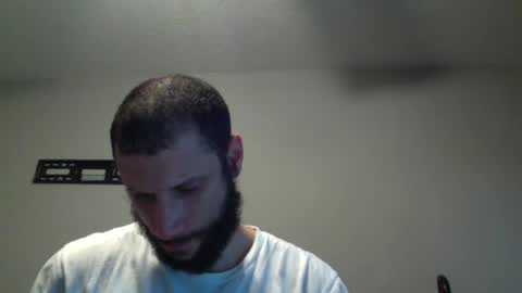 Snapshot of hairydadbod6 chatting on December 30, 12:42 pm hairydadbod6 online show from December 30, 12:42 pm