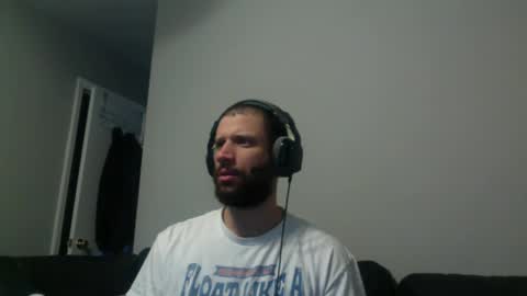 Snapshot of hairydadbod6 chatting on December 21, 12:59 pm hairydadbod6 online show from December 21, 12:59 pm