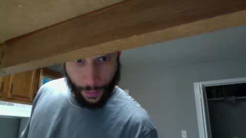 Snapshot of hairydadbod6 chatting on January 5, 1:13 am hairydadbod6 online show from January 5, 1:13 am