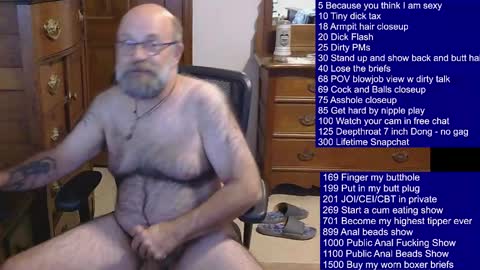 Snapshot of hairydaddybear69 chatting on September 8, 11:04 pm HairyDaddyBear69 online show from September 8, 11:04 pm