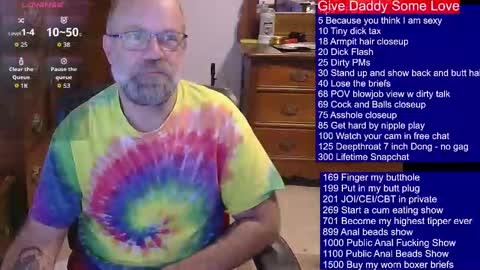 Snapshot of hairydaddybear69 chatting on October 9, 10:42 am HairyDaddyBear69 online show from October 9, 10:42 am