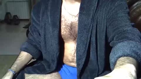 Snapshot of hairydaduncut chatting on January 14, 2:08 am hairydaduncut online show from January 14, 2:08 am