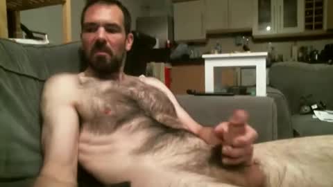 Snapshot of hairydude2015 chatting on September 8, 11:48 pm hairydude2015 online show from September 8, 11:48 pm