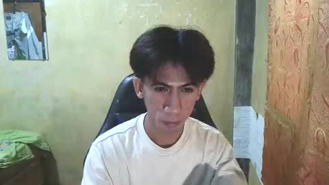 hairyhugecock_22 online show from October 27, 10:12 pm