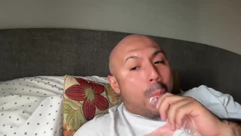 Snapshot of hairyman30000 chatting on October 12, 11:21 pm hairyman30000 online show from October 12, 11:21 pm