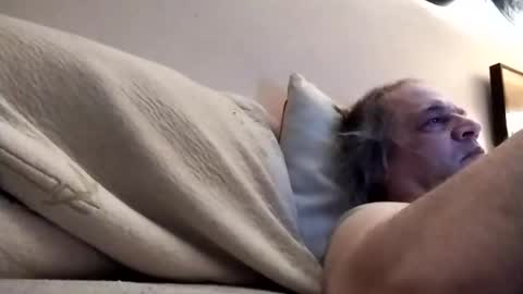 Snapshot of hairyspermballs chatting on November 2, 12:15 am Marty online show from November 2, 12:15 am