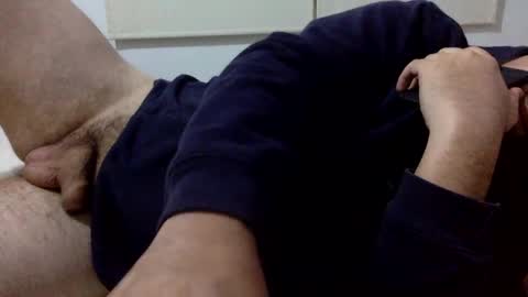 Snapshot of hairyweedman chatting on January 3, 5:28 am NN420 online show from January 3, 5:28 am