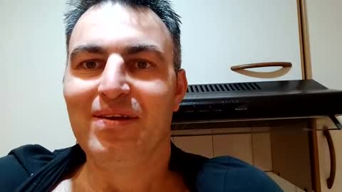 Snapshot of hakfin666 chatting on December 28, 6:28 am hakfin666 online show from December 28, 6:28 am