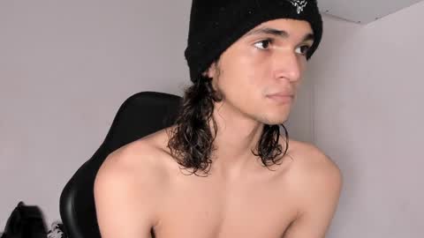 Snapshot of halan_jr chatting on March 9, 7:12 am halan online show from March 9, 7:12 am