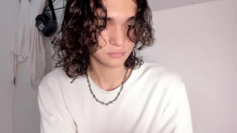 Snapshot of halan_jr chatting on January 9, 10:41 pm halan online show from January 9, 10:41 pm