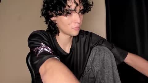 Snapshot of halan_jr chatting on October 18, 9:36 am halan online show from October 18, 9:36 am