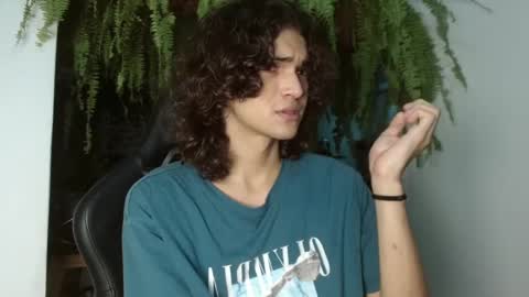 Snapshot of halan_jr chatting on March 5, 7:05 am halan online show from March 5, 7:05 am