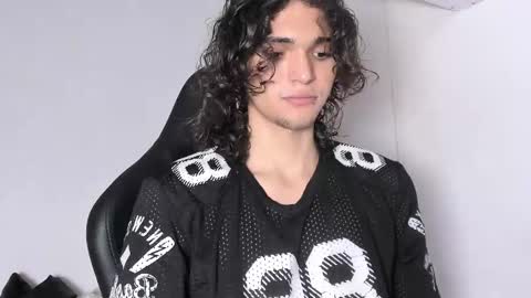 Snapshot of halan_jr chatting on February 4, 1:34 am halan online show from February 4, 1:34 am