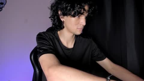 Snapshot of halan_jr chatting on October 29, 5:10 am halan online show from October 29, 5:10 am