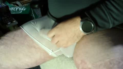 halfabuttlick online show from January 2, 1:49 am