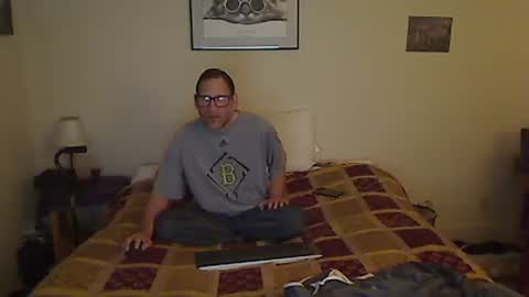 Snapshot of hammerthatthang73 chatting on October 22, 7:12 am hammerthatthang73 online show from October 22, 7:12 am