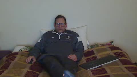 Snapshot of hammerthatthang73 chatting on October 21, 7:11 am hammerthatthang73 online show from October 21, 7:11 am