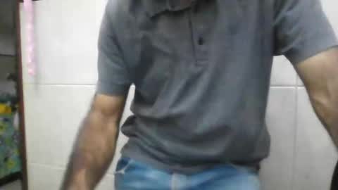 King Of Love online show from February 21, 11:00 am