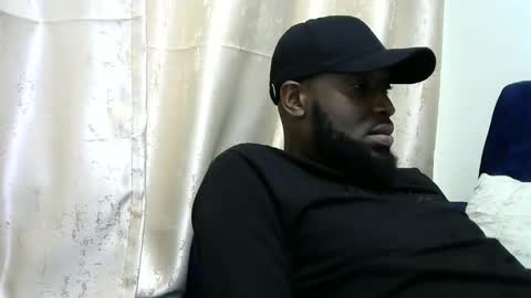 handsome king online show from December 3, 4:39 pm