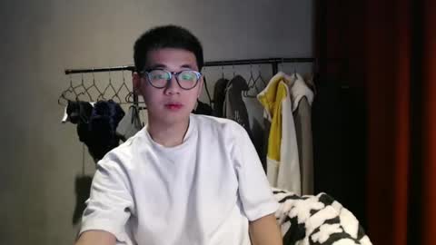 Snapshot of handsome_mannn chatting on January 5, 8:21 pm handsome_mannn online show from January 5, 8:21 pm