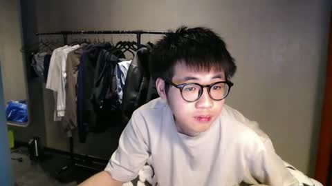 Snapshot of handsome_mannn chatting on February 26, 9:14 pm handsome_mannn online show from February 26, 9:14 pm