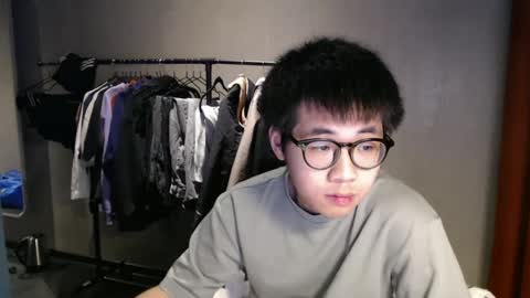 Snapshot of handsome_mannn chatting on February 28, 9:55 pm handsome_mannn online show from February 28, 9:55 pm