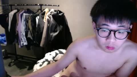 Snapshot of handsome_mannn chatting on March 5, 9:50 pm handsome_mannn online show from March 5, 9:50 pm