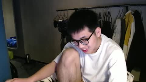 Snapshot of handsome_mannn chatting on January 21, 10:41 pm handsome_mannn online show from January 21, 10:41 pm