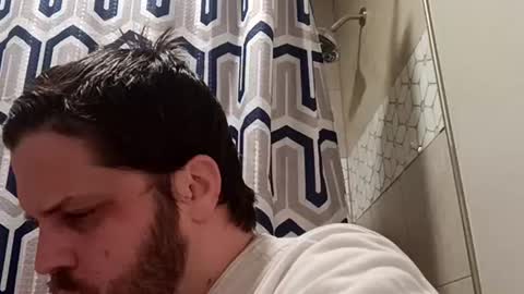 handsomedaddy198923 online show from December 16, 7:59 am