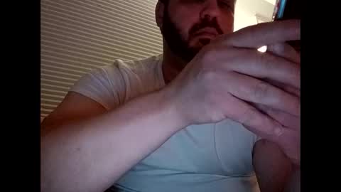 Snapshot of handsomedaddy198923 chatting on September 16, 8:26 am handsomedaddy198923 online show from September 16, 8:26 am
