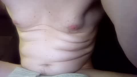 Snapshot of handsumload_11 chatting on December 28, 11:48 pm handsumload_11 online show from December 28, 11:48 pm