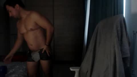 Snapshot of hankmalone chatting on October 19, 5:01 am HankMalone online show from October 19, 5:01 am