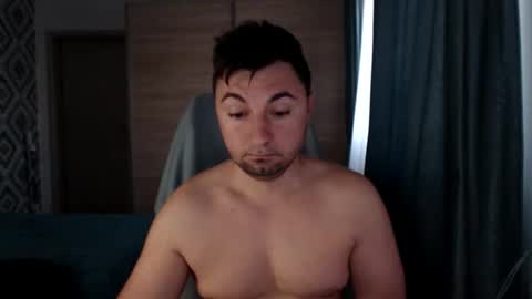 HankMalone online show from April 25, 3:42 am