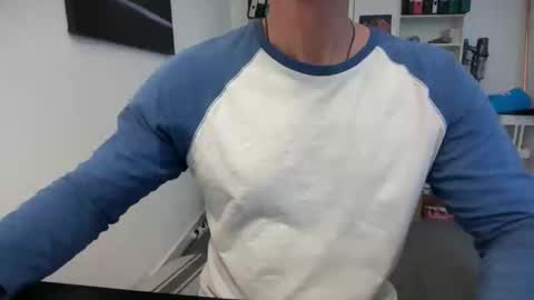 hanky online show from March 30, 9:43 am